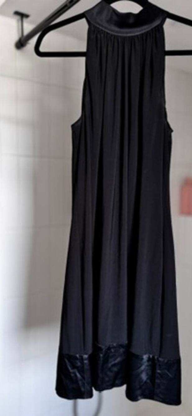 Vintage Lauren Ralph Lauren Black Halter Cocktail Dress Silk Trim Pleated 12 L